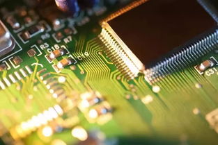 在英特爾擔任技術咨詢工程師 連接前沿技術與行業(yè)需求